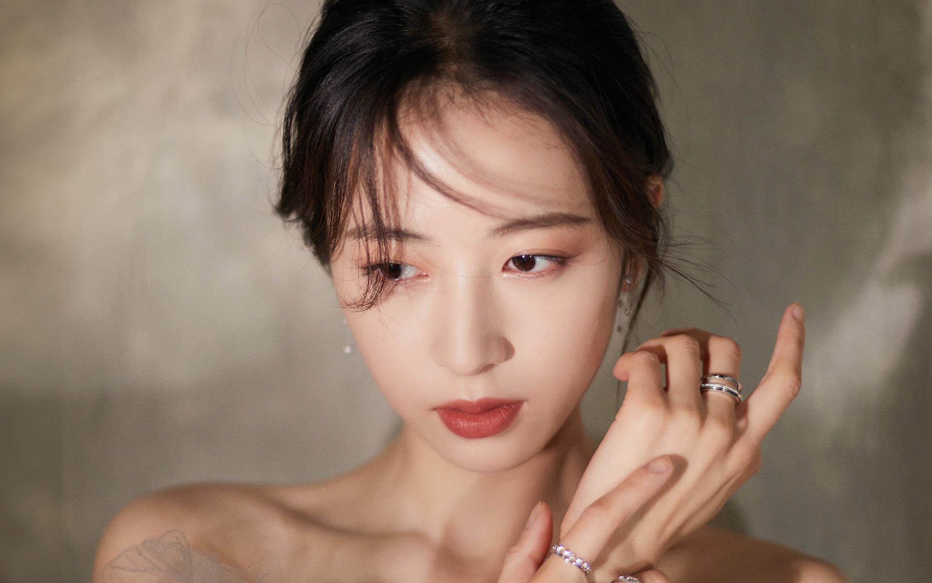 全国女子自由式摔跤赛辽宁姑娘夺金，女子自由式摔跤世界冠军